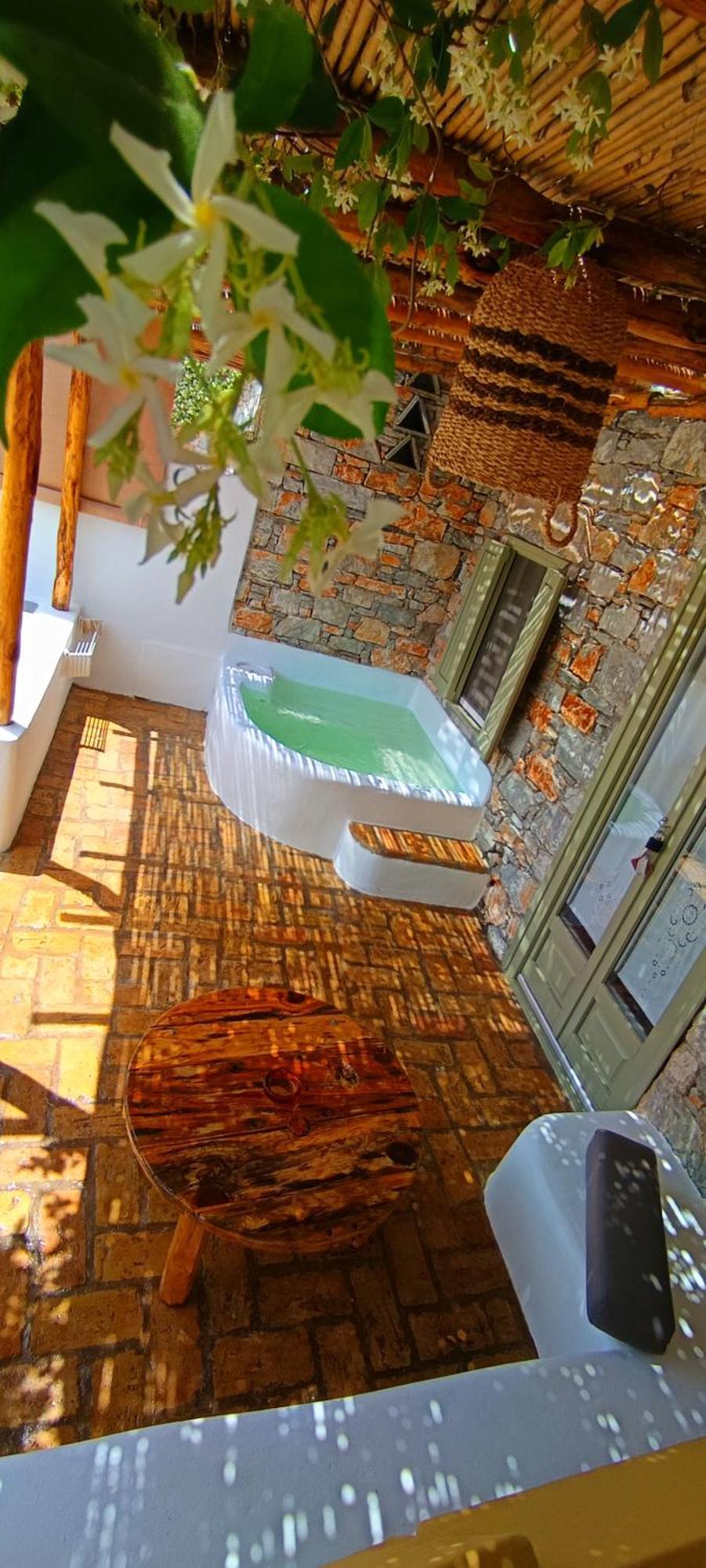 Aliori Art Caves Hotel Aegiali Exterior foto