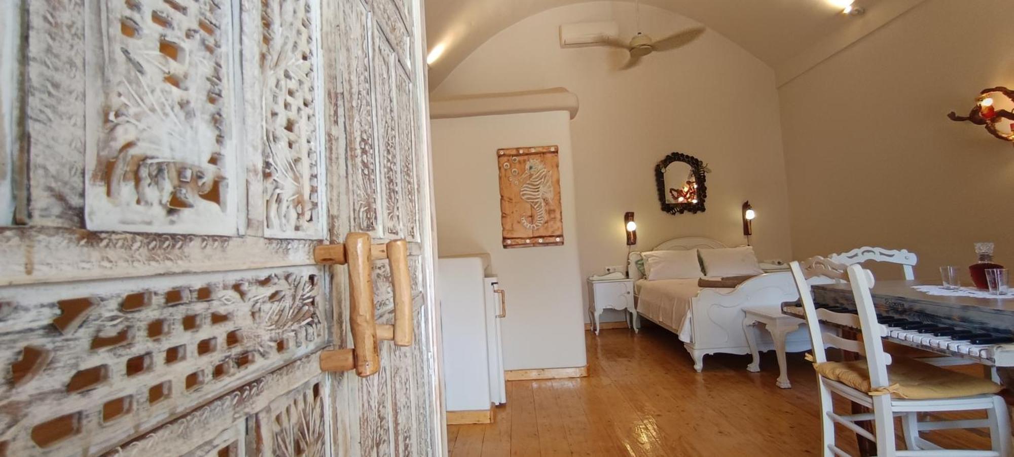 Aliori Art Caves Hotel Aegiali Exterior foto